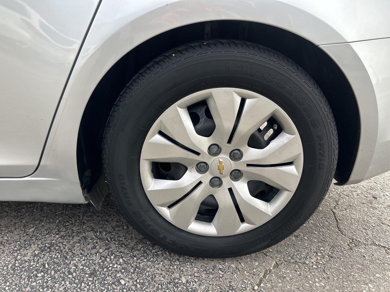 2016 Chevrolet Cruze LT, Bluetooth, Back Up Cam Photo