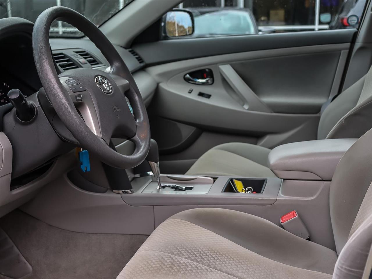 2007 Toyota Camry XLE   ONE OWNER NO ACCIDENT  AS TRADED Photo