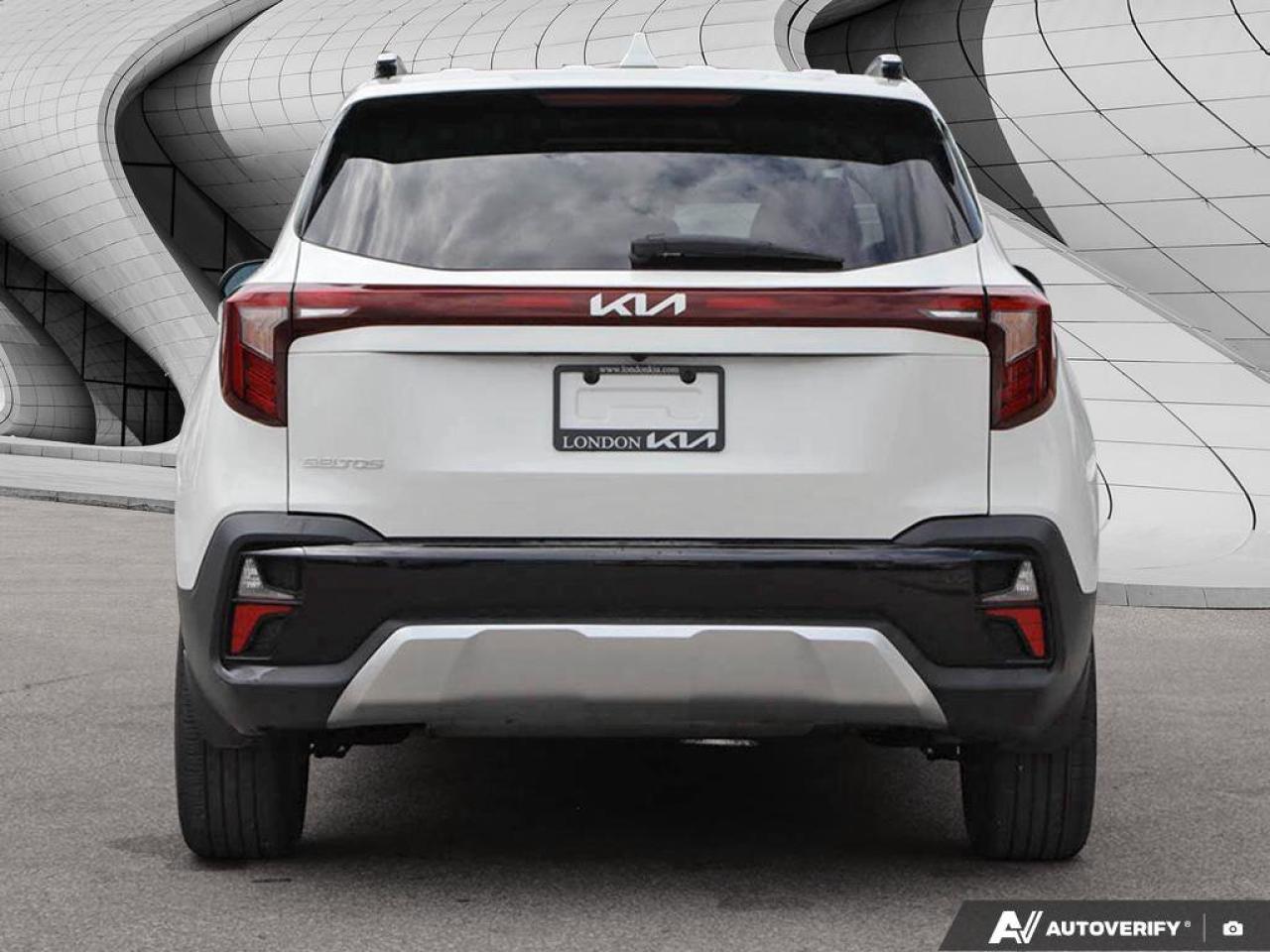 2024 Kia Seltos EX   Back-up Camera   Leather   Heated Seats   App Photo