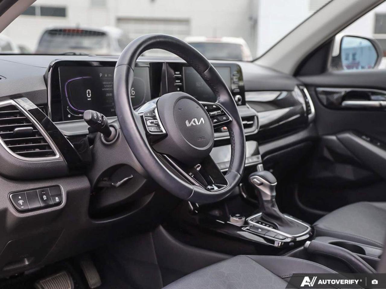 2024 Kia Seltos EX   Back-up Camera   Leather   Heated Seats   App Photo