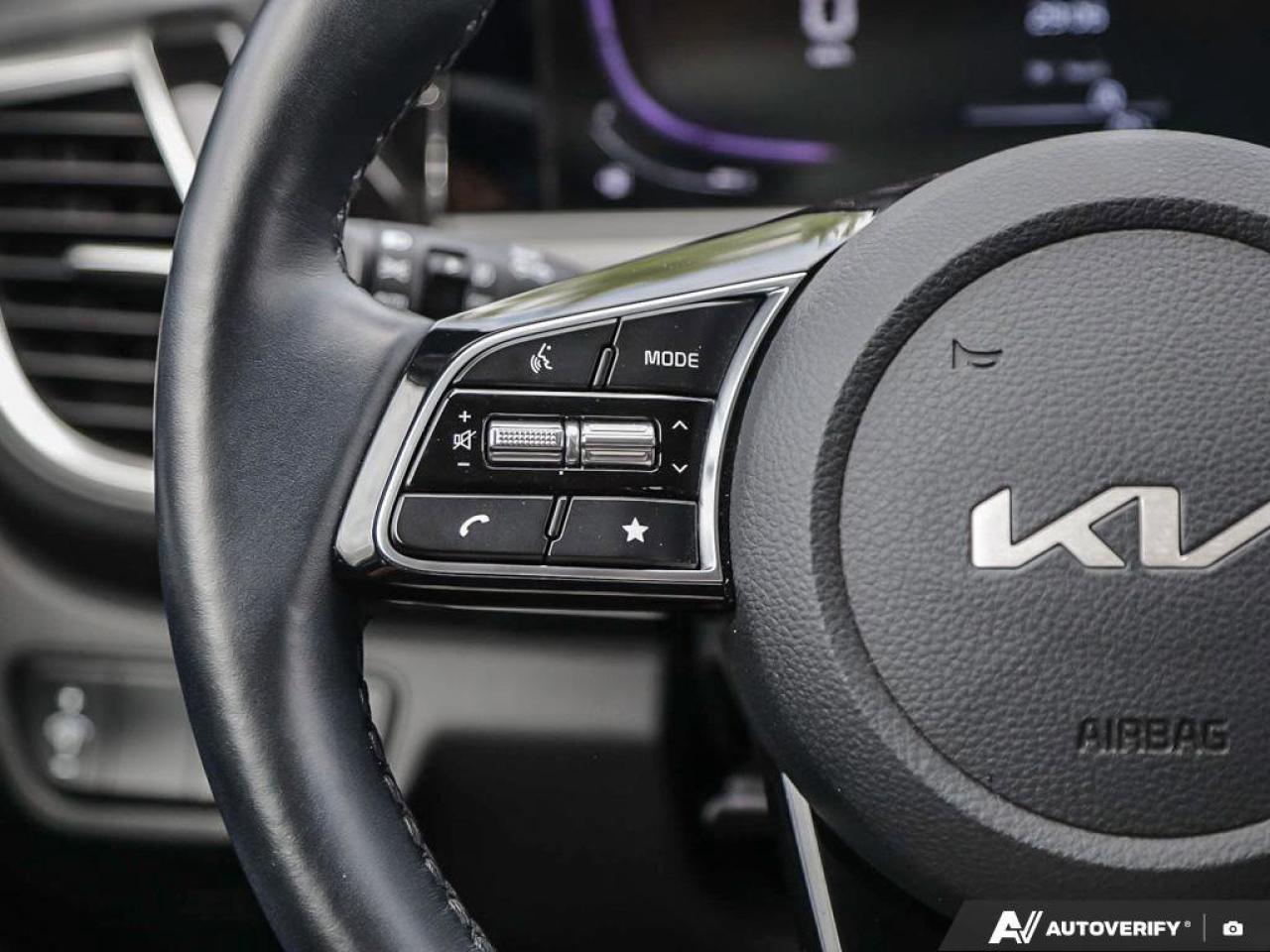 2024 Kia Seltos EX   Back-up Camera   Leather   Heated Seats   App Photo