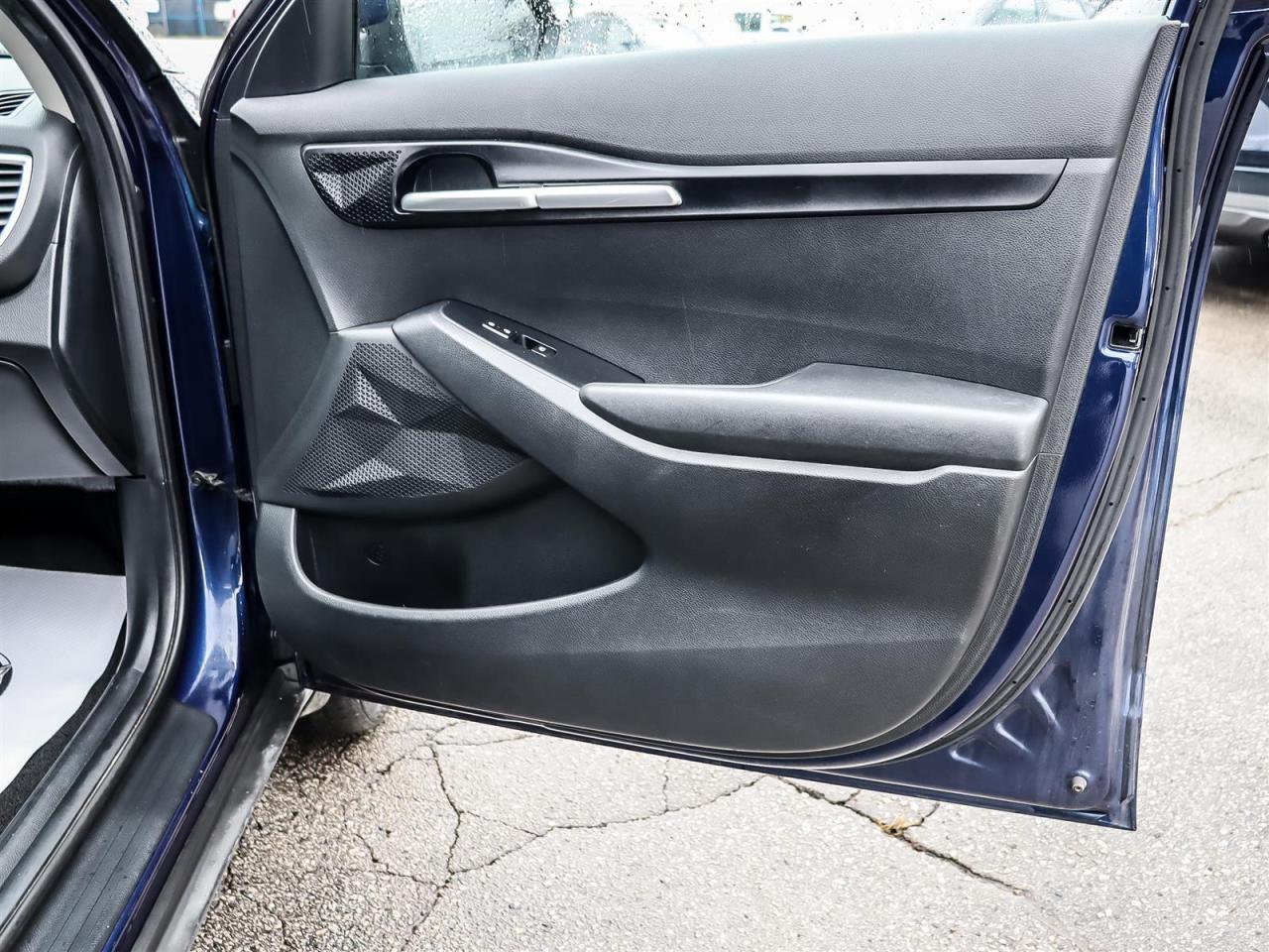 2021 Kia Seltos AWD BLIND SPOT MONITORING REAR CAMERA 1 OWNER CLEA Photo