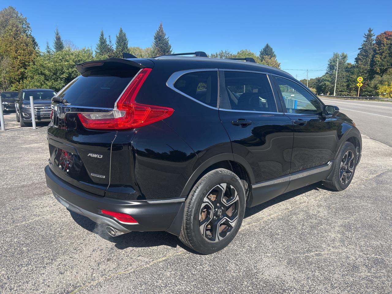 2017 Honda CR-V Touring, LDS, Crash Sensors, Nav, Bluetooth Photo4