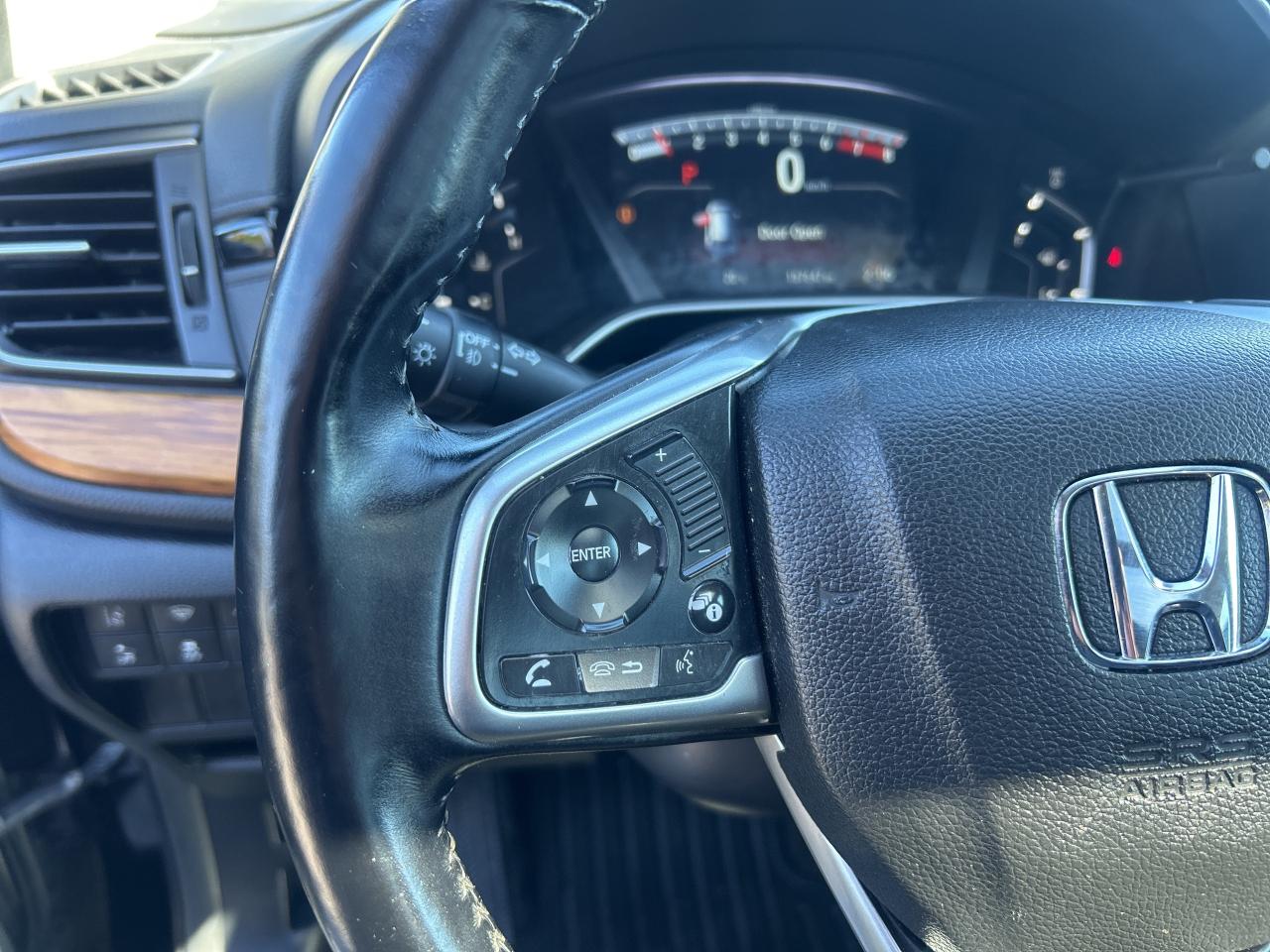 2017 Honda CR-V Touring, LDS, Crash Sensors, Nav, Bluetooth Photo