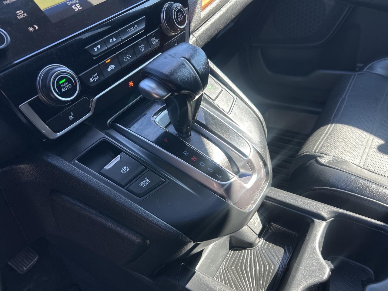 2017 Honda CR-V Touring, LDS, Crash Sensors, Nav, Bluetooth Photo