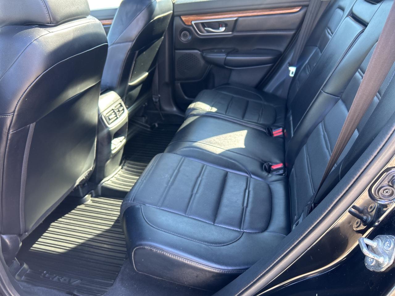 2017 Honda CR-V Touring, LDS, Crash Sensors, Nav, Bluetooth Photo