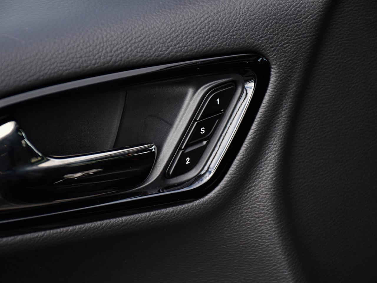 2026 Dodge Durango GT HEMI V8 PLUS   BLACKTOP   LEATHER   V8   7-SEAT Photo