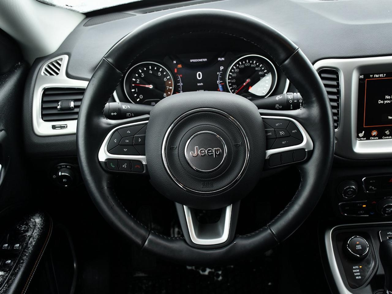 2020 Jeep Compass UPLAND II   WINTER TIRES   4x4   FUEL EFFICIENT Photo