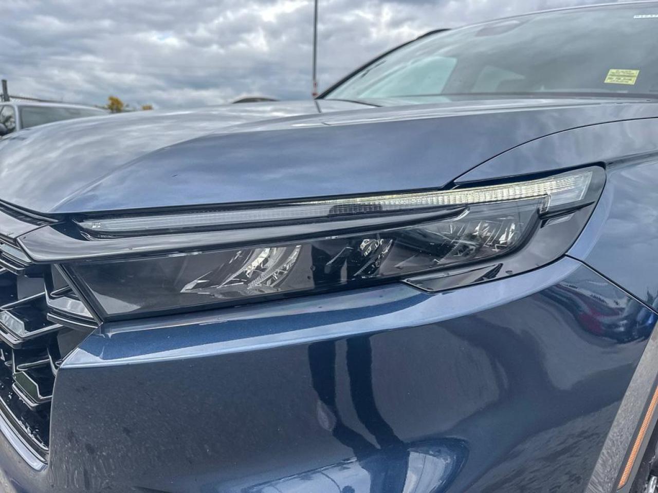 2025 Honda CR-V Hybrid Touring Photo