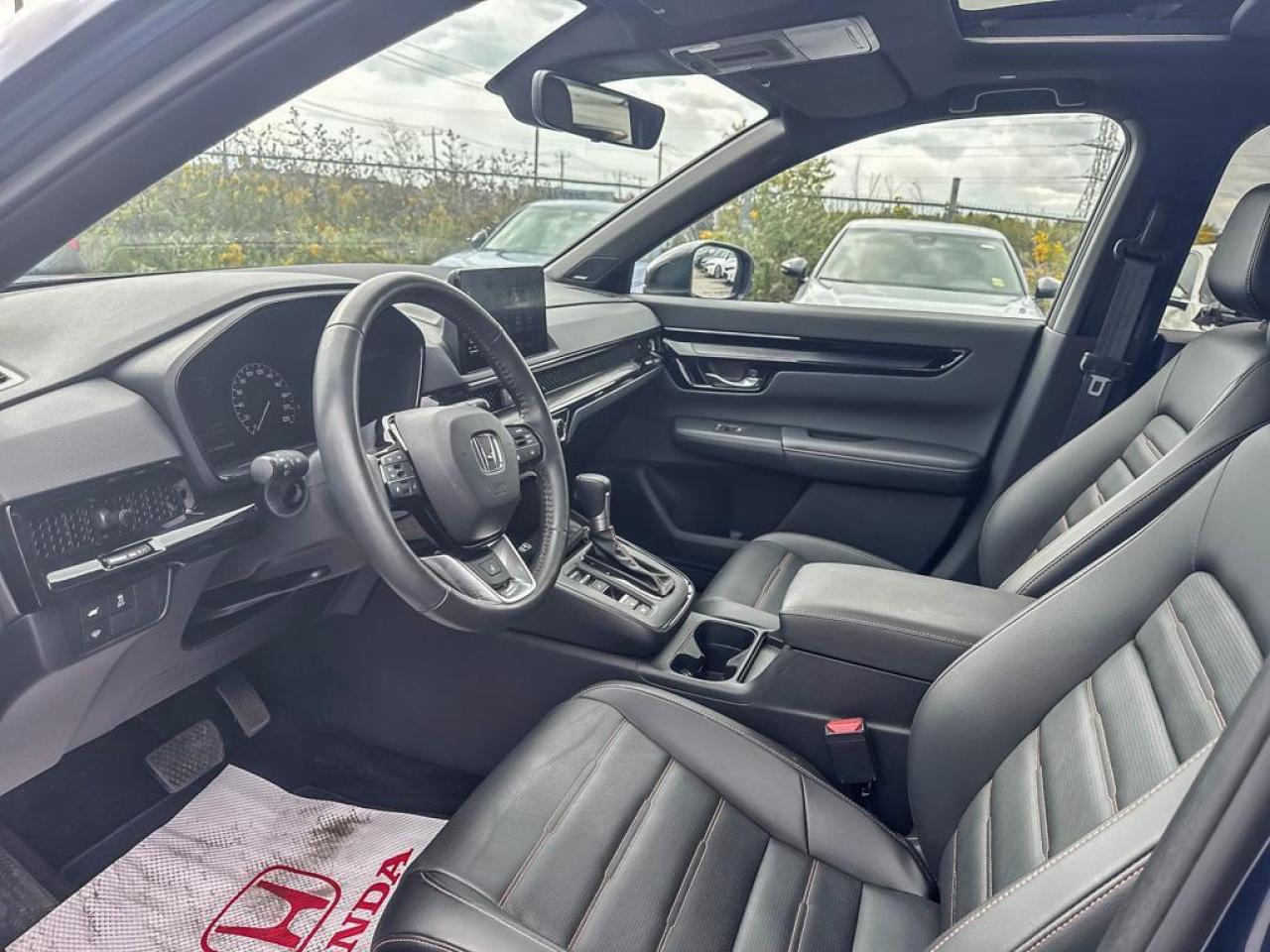 2025 Honda CR-V Hybrid Touring Photo