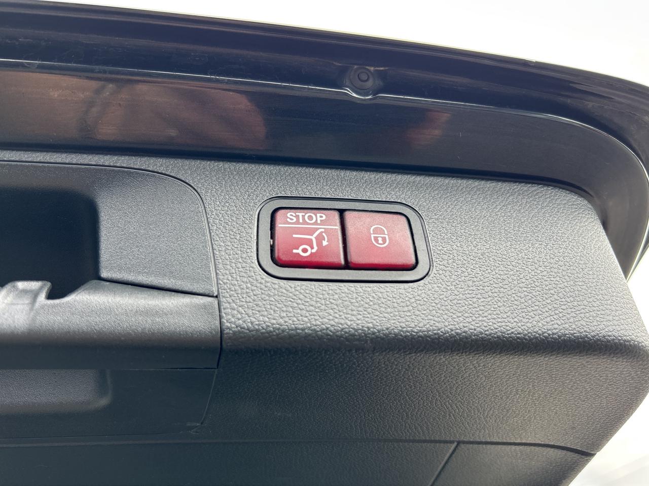 2018 Mercedes-Benz GLC GLC 350e, Hybrid, 360 Camera, Nav, Bluetooth Photo