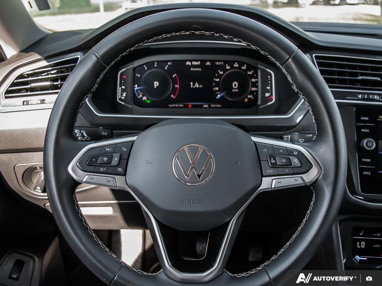 2024 Volkswagen Tiguan Comfortline   Adaptive Cruise Control   Apple CarP Photo