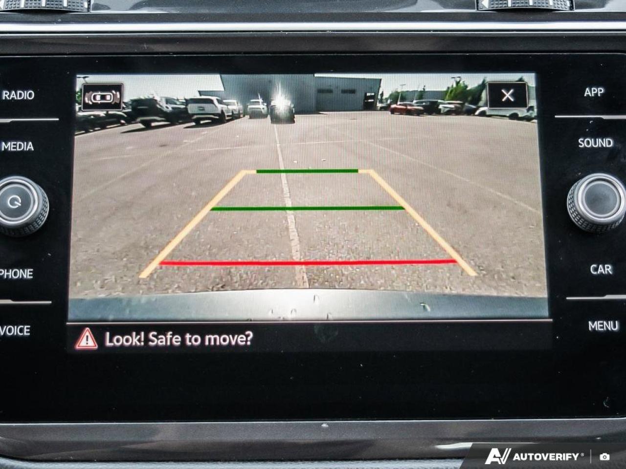 2024 Volkswagen Tiguan Comfortline   Adaptive Cruise Control   Apple CarP Photo