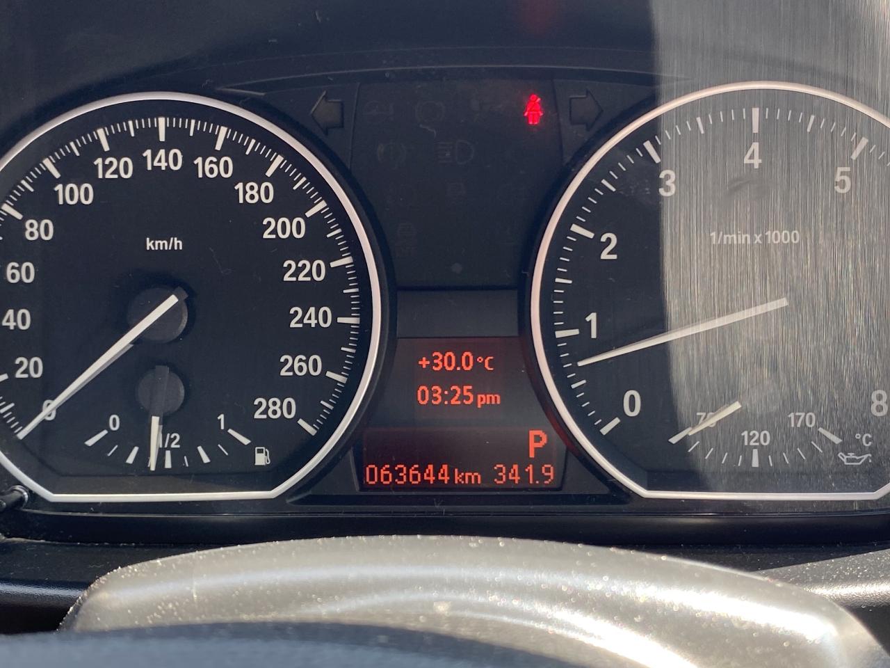 2012 BMW 1 Series 2dr Cabriolet 135i Photo