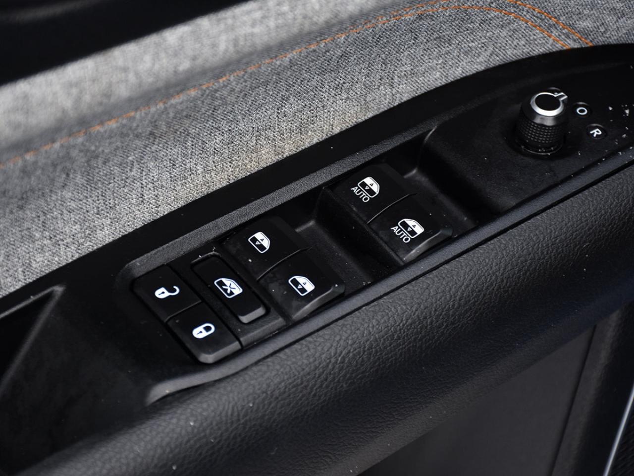 2022 Jeep Compass Sport Photo