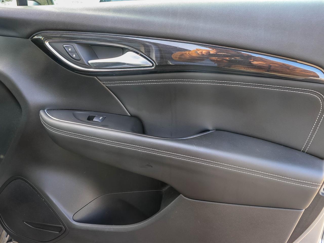 2021 Buick Envision AWD 4dr Essence Photo