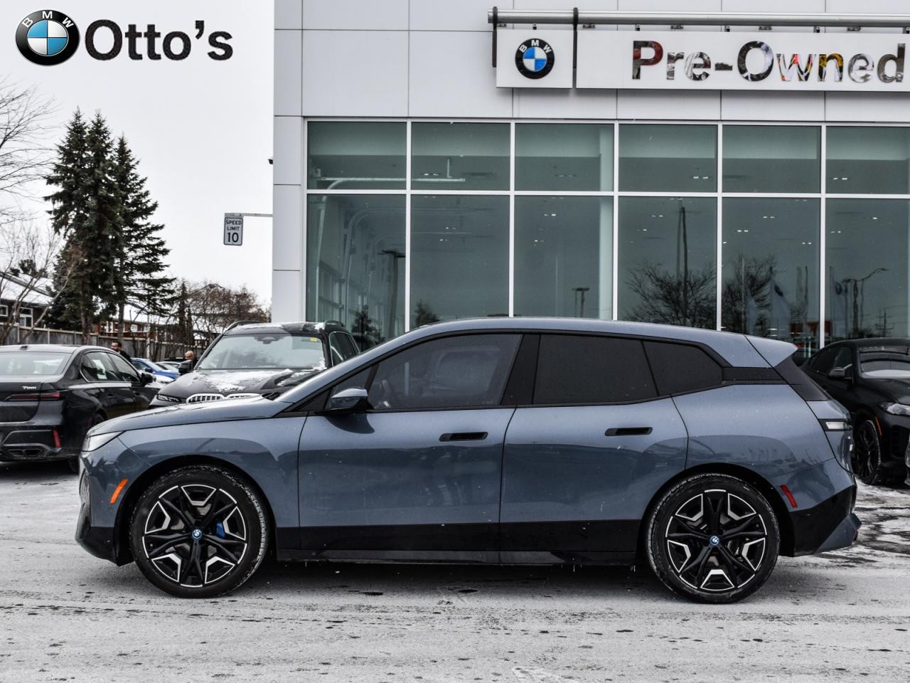 2022 BMW iX xDrive50 Photo