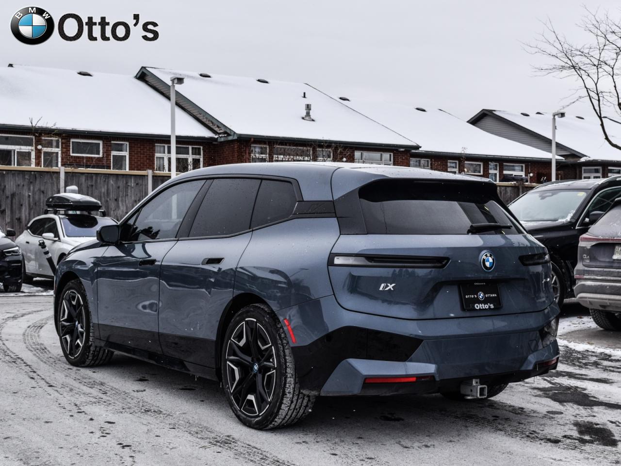 2022 BMW iX xDrive50 Photo