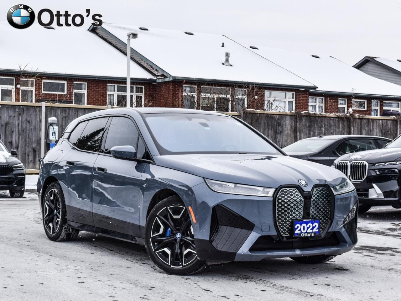 2022 BMW iX xDrive50 Photo0