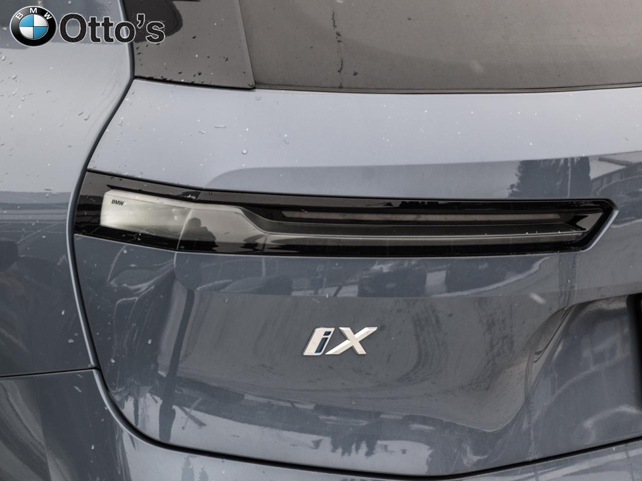 2022 BMW iX xDrive50 Photo