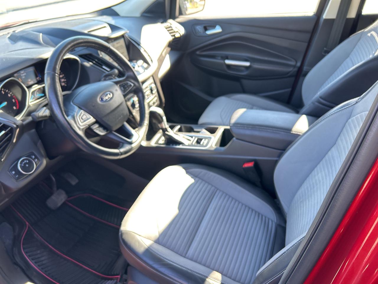 2017 Ford Escape Titanium, Nav, Back Up Cam, Pano Sunroof, TCS Photo