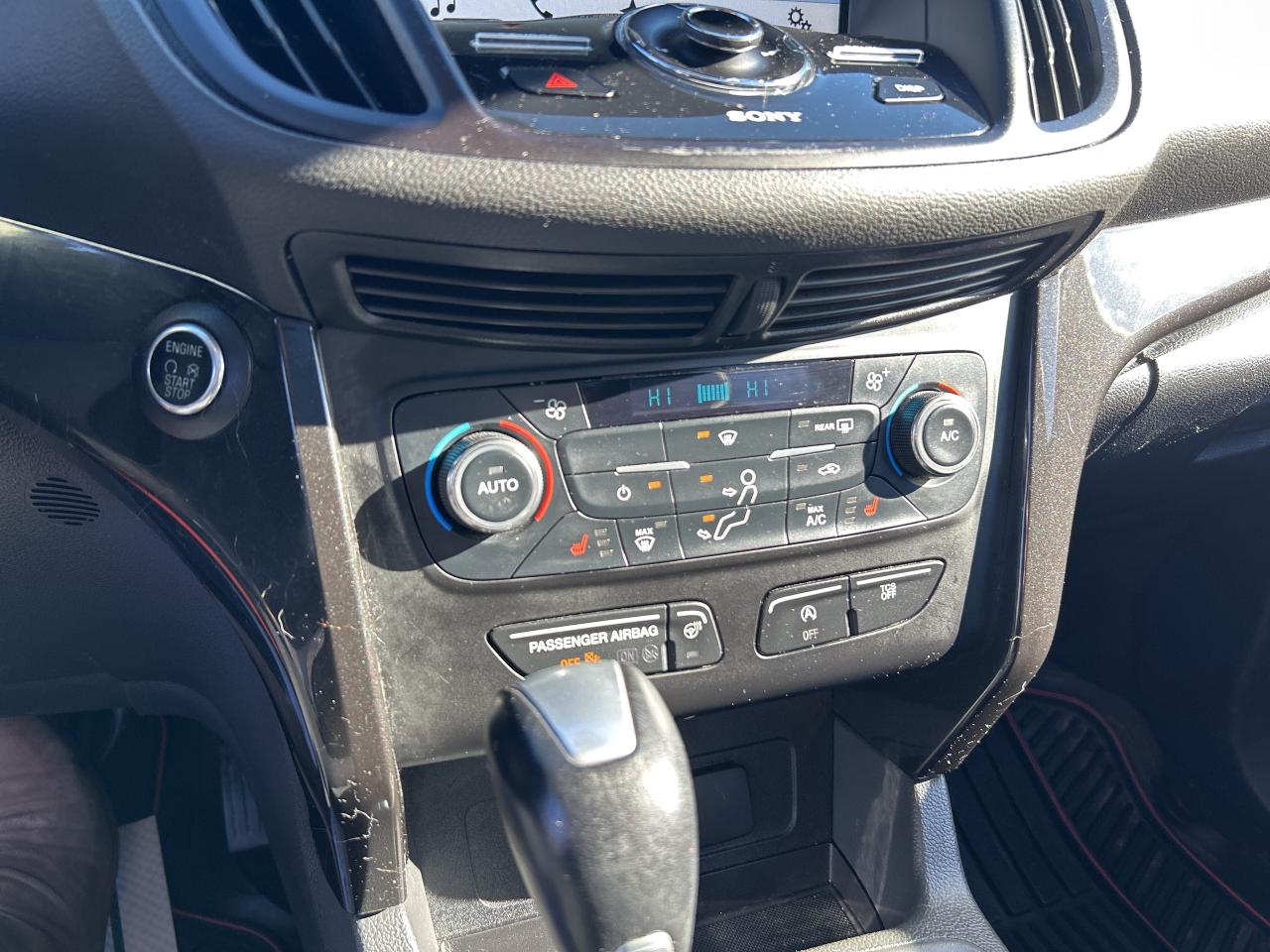 2017 Ford Escape Titanium, Nav, Back Up Cam, Pano Sunroof, TCS Photo