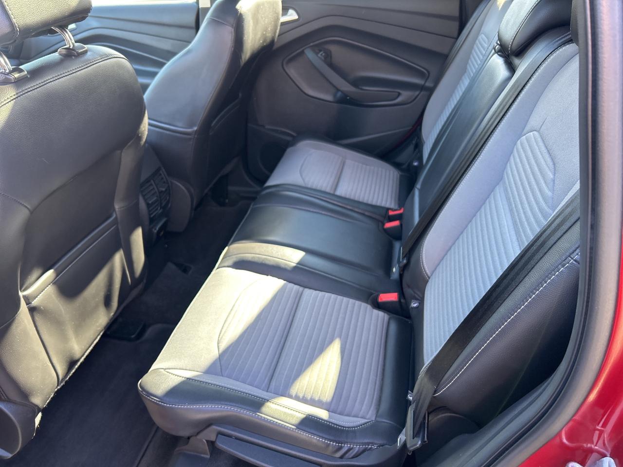 2017 Ford Escape Titanium, Nav, Back Up Cam, Pano Sunroof, TCS Photo