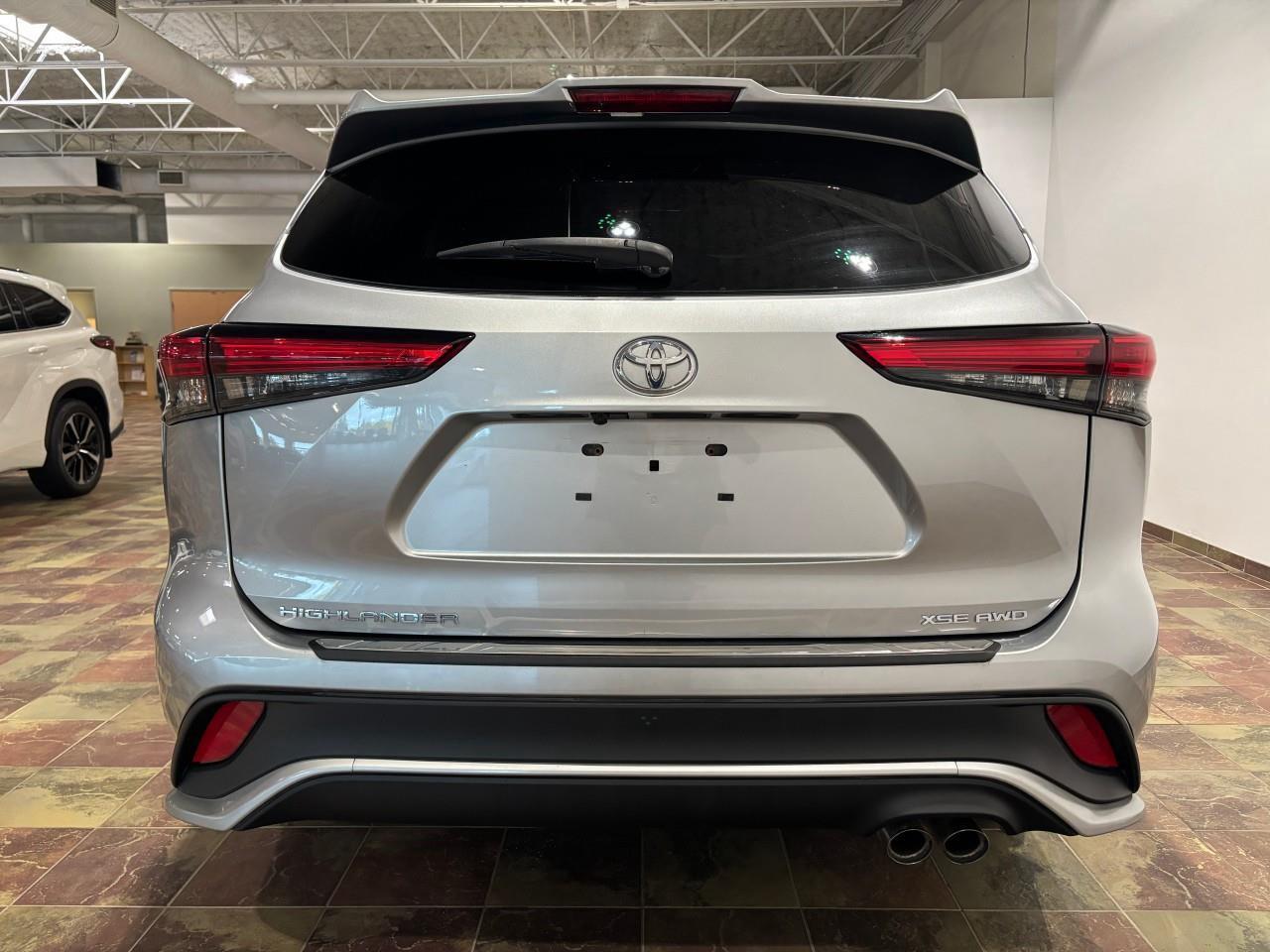 2021 Toyota Highlander XSE Photo