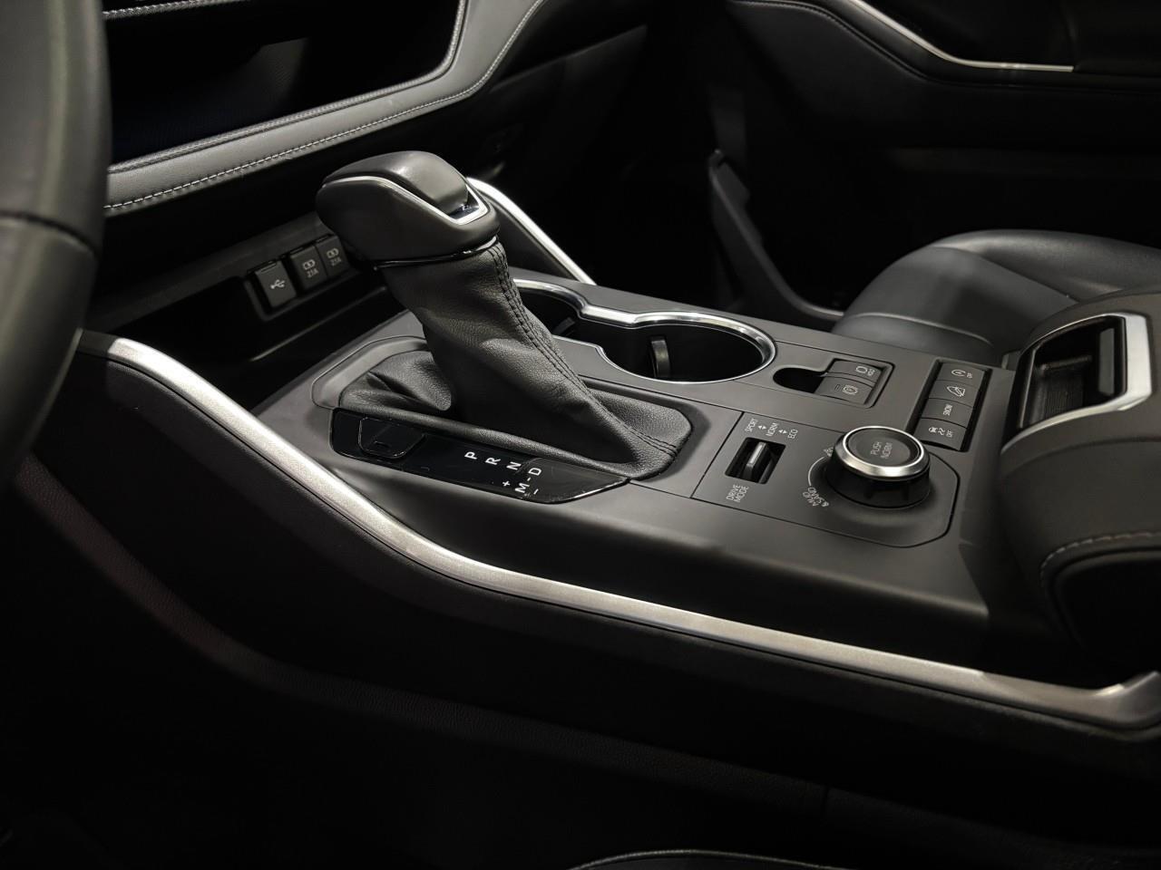 2021 Toyota Highlander XSE Photo