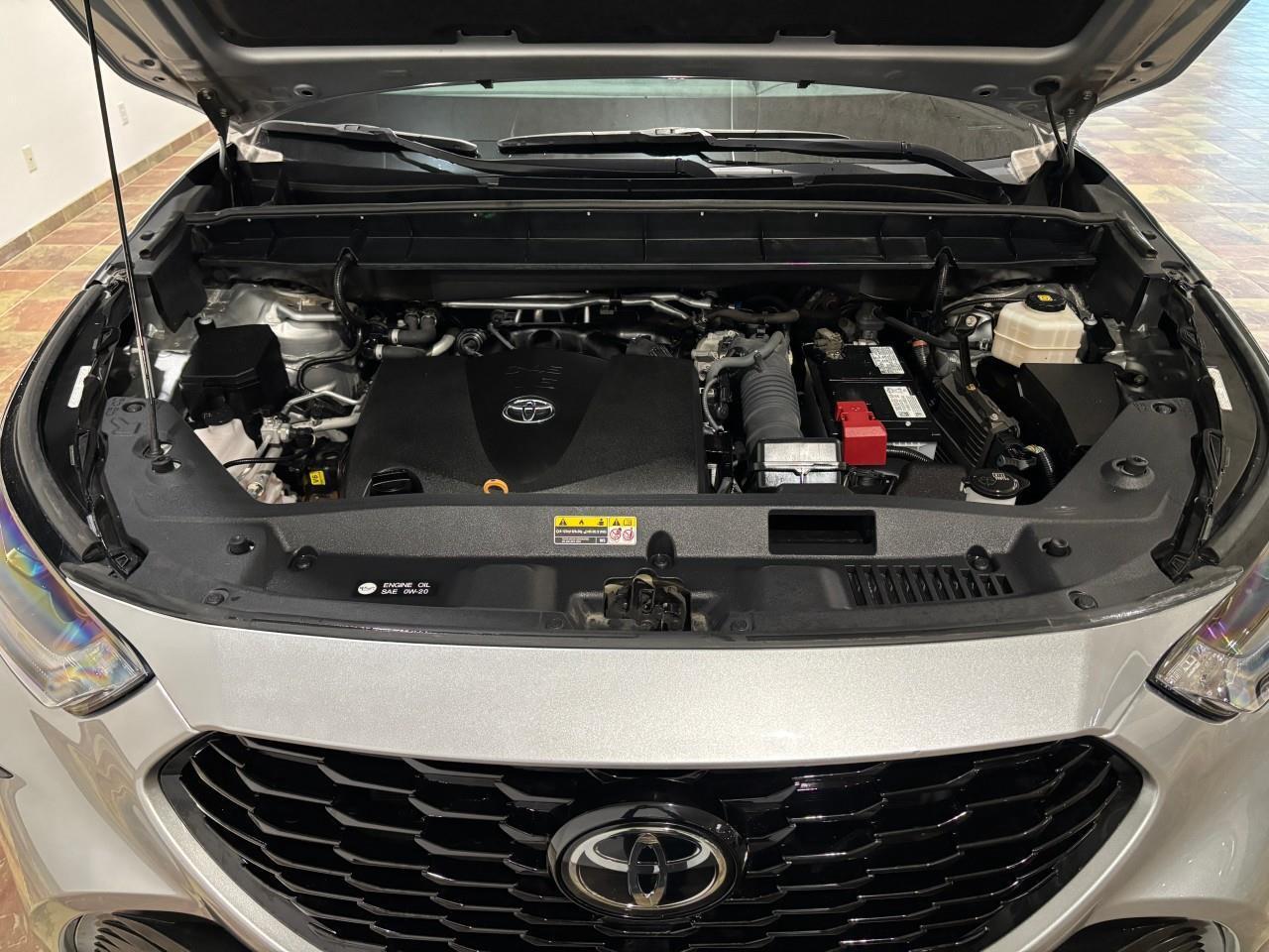 2021 Toyota Highlander XSE Photo