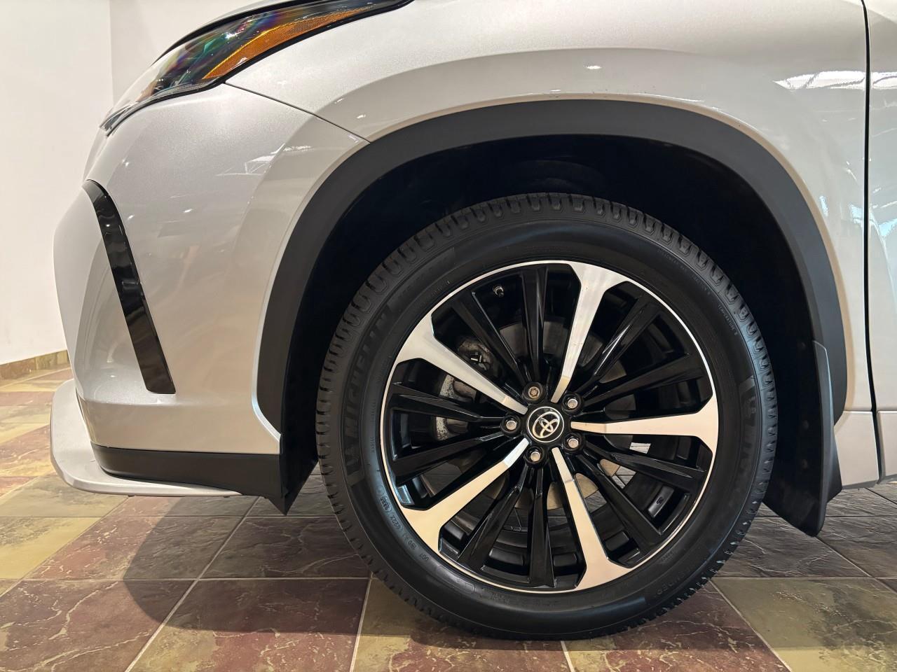 2021 Toyota Highlander XSE Photo