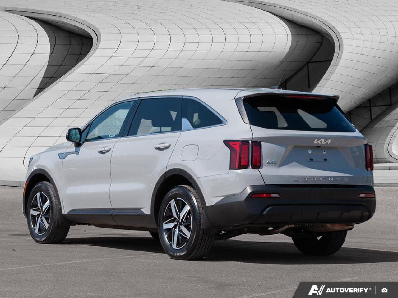 2022 Kia Sorento LX PREM   Heated Seats   Apple CarPlay   Backup Ca Photo