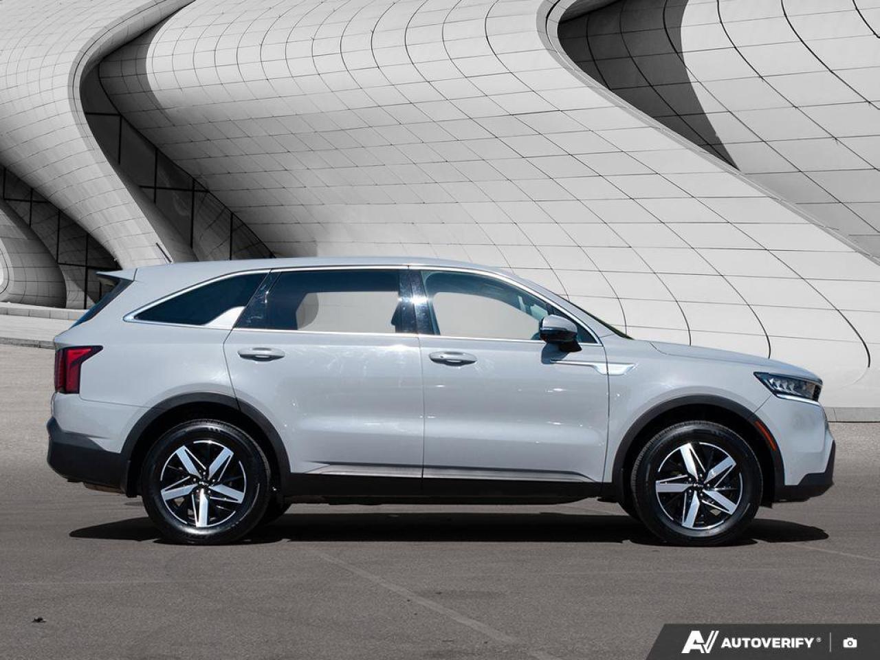 2022 Kia Sorento LX PREM   Heated Seats   Apple CarPlay   Backup Ca Photo