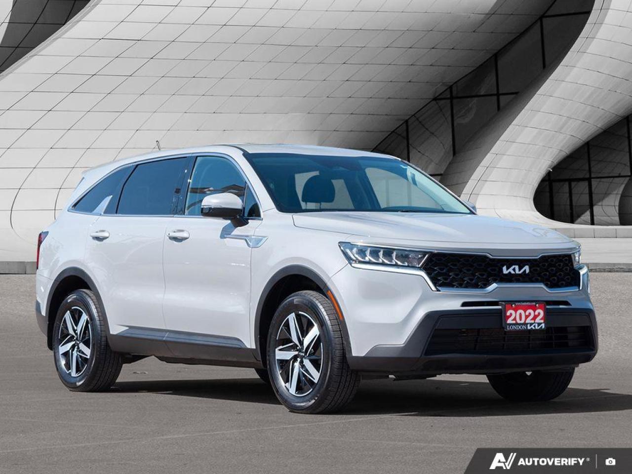 2022 Kia Sorento LX PREM   Heated Seats   Apple CarPlay   Backup Ca Photo