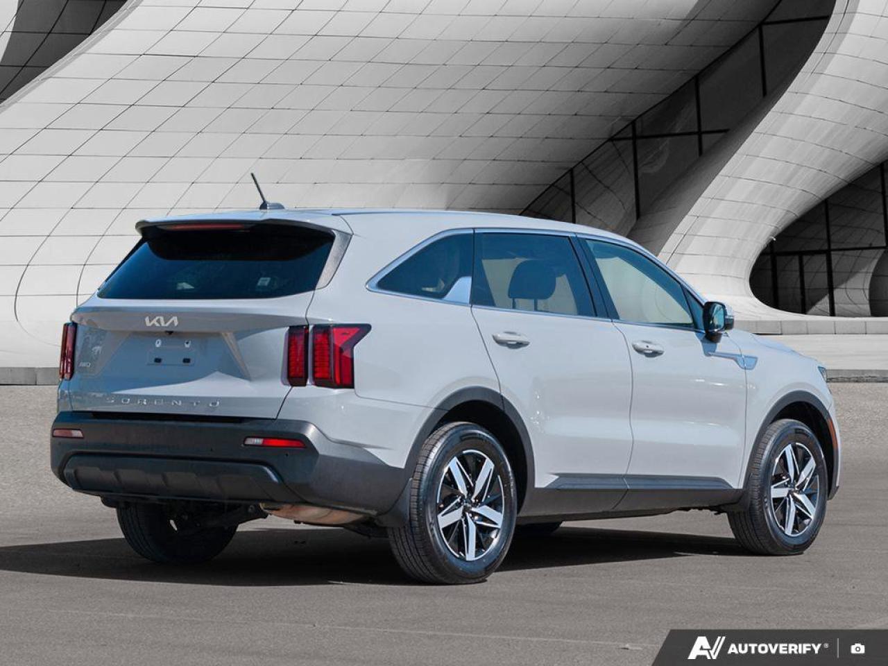 2022 Kia Sorento LX PREM   Heated Seats   Apple CarPlay   Backup Ca Photo