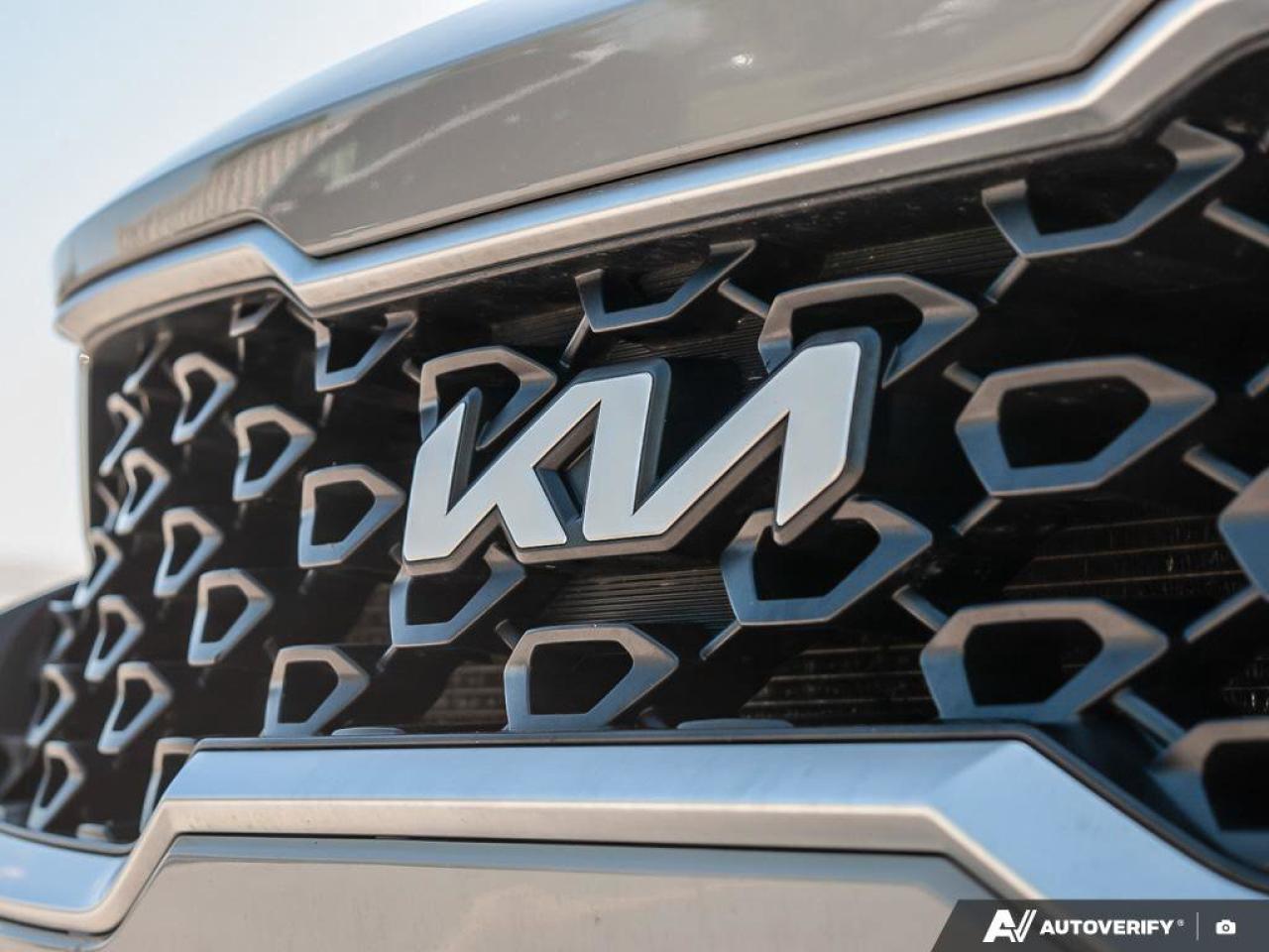 2022 Kia Sorento LX PREM   Heated Seats   Apple CarPlay   Backup Ca Photo