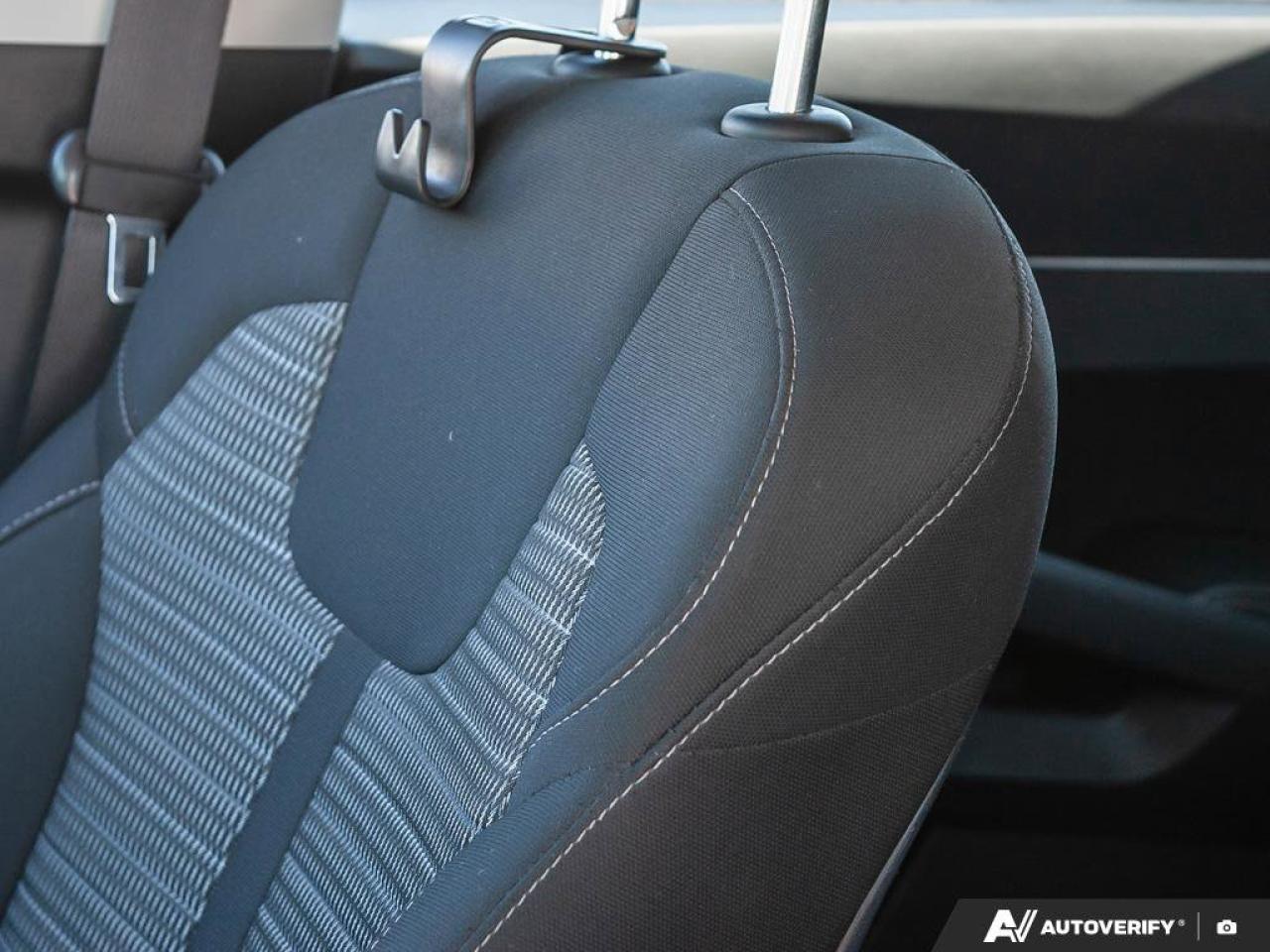 2022 Kia Sorento LX PREM   Heated Seats   Apple CarPlay   Backup Ca Photo