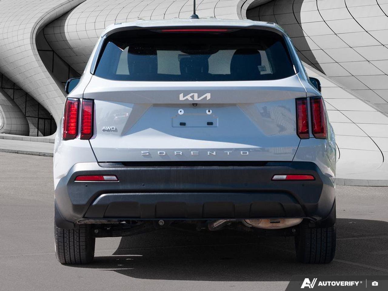 2022 Kia Sorento LX PREM   Heated Seats   Apple CarPlay   Backup Ca Photo4