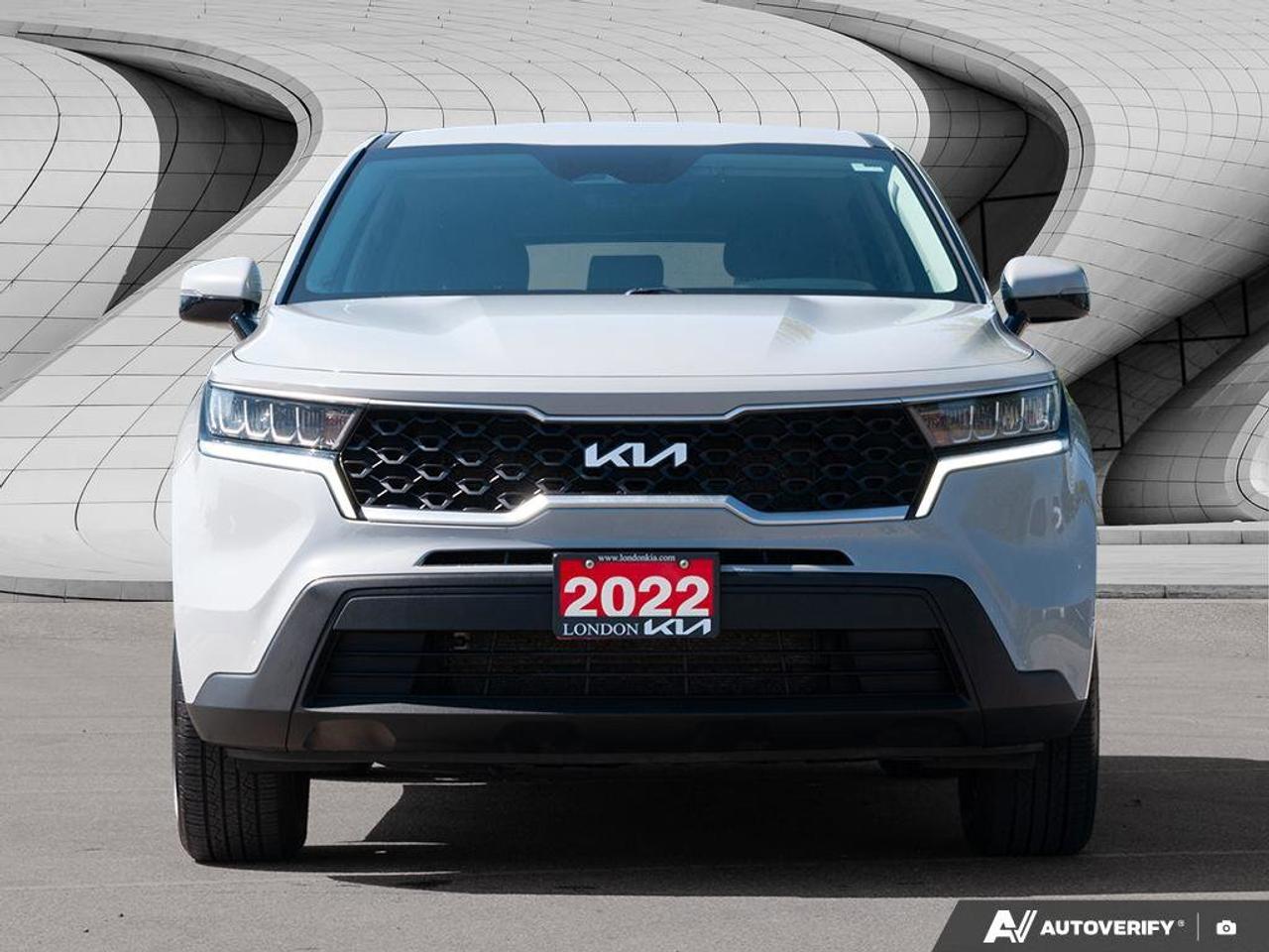 2022 Kia Sorento LX PREM   Heated Seats   Apple CarPlay   Backup Ca Photo