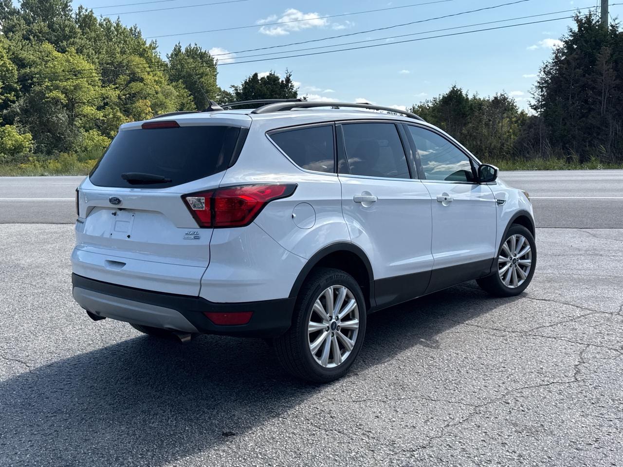 2019 Ford Escape SEL, Bluetooth, Nav, Back Up Cam Photo