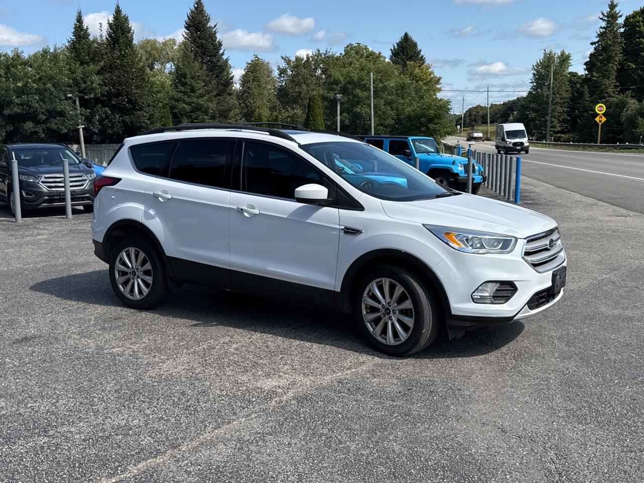 2019 Ford Escape SEL, Bluetooth, Nav, Back Up Cam Photo