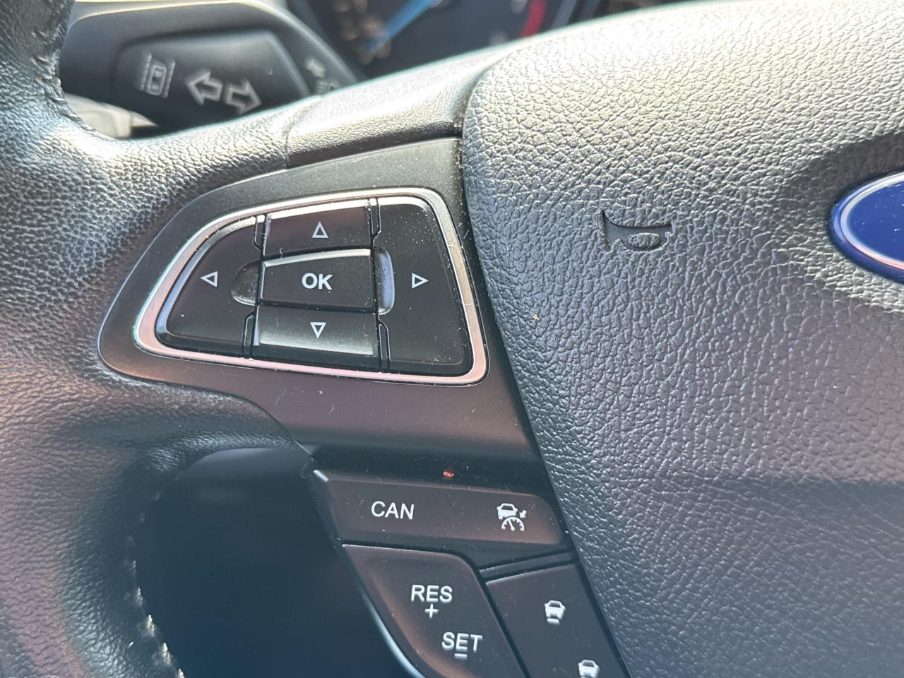 2019 Ford Escape SEL, Bluetooth, Nav, Back Up Cam Photo