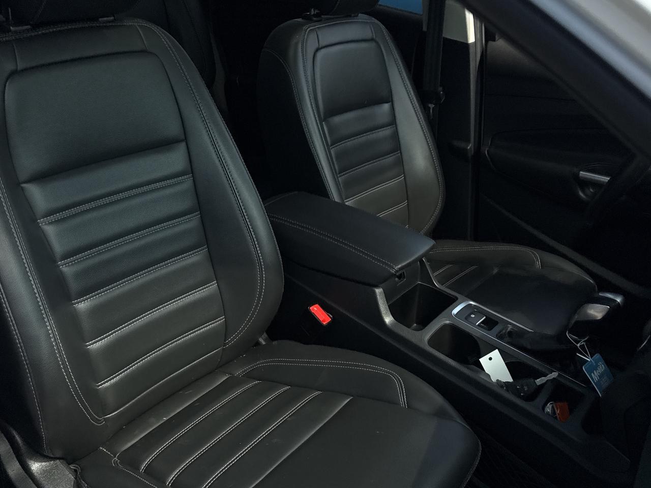 2019 Ford Escape SEL, Bluetooth, Nav, Back Up Cam Photo