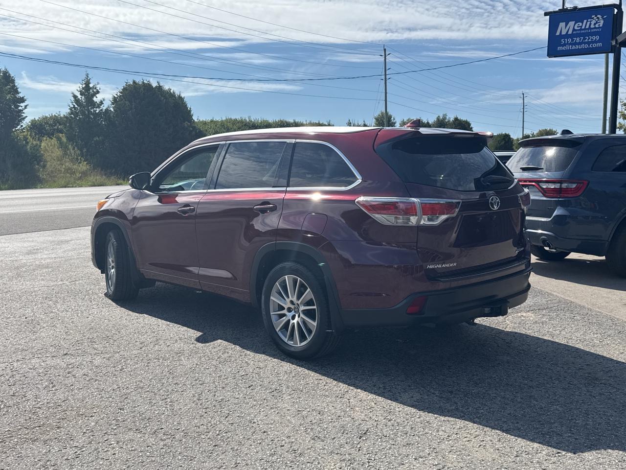 2016 Toyota Highlander XLE, Bluetooth, Nav, Back Up Cam Photo