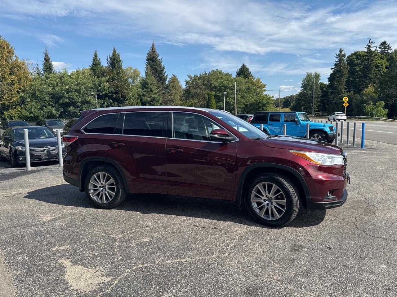 2016 Toyota Highlander XLE, Bluetooth, Nav, Back Up Cam Photo