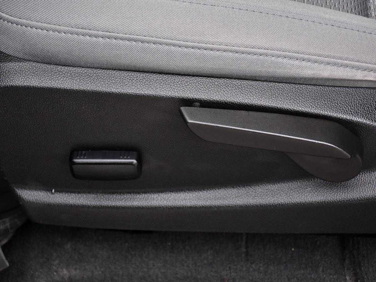 2022 Chevrolet Colorado 4WD WORK TRUCK   4X4   FUEL EFFICIENT   SAFETIED Photo