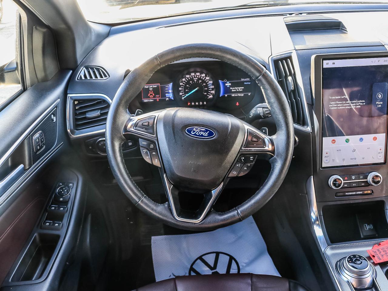 2022 Ford Edge Titanium AWD Photo