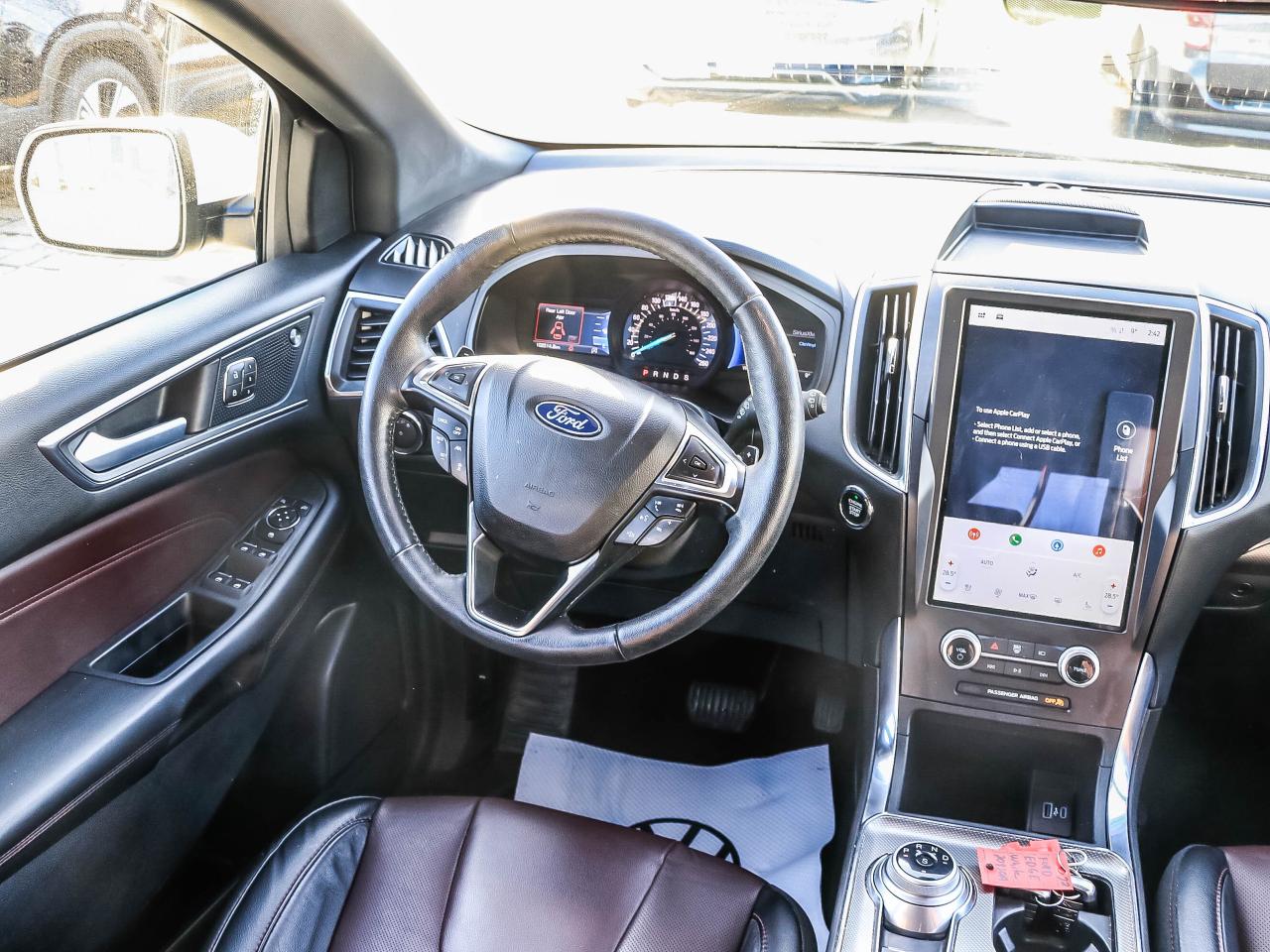 2022 Ford Edge Titanium AWD Photo