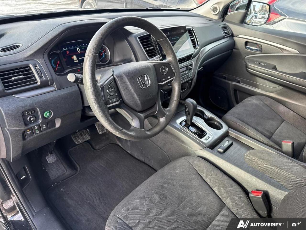 2020 Honda Pilot LX AWD   NO REPORTED ACCIDENTS   APPLE CARPLAY Photo