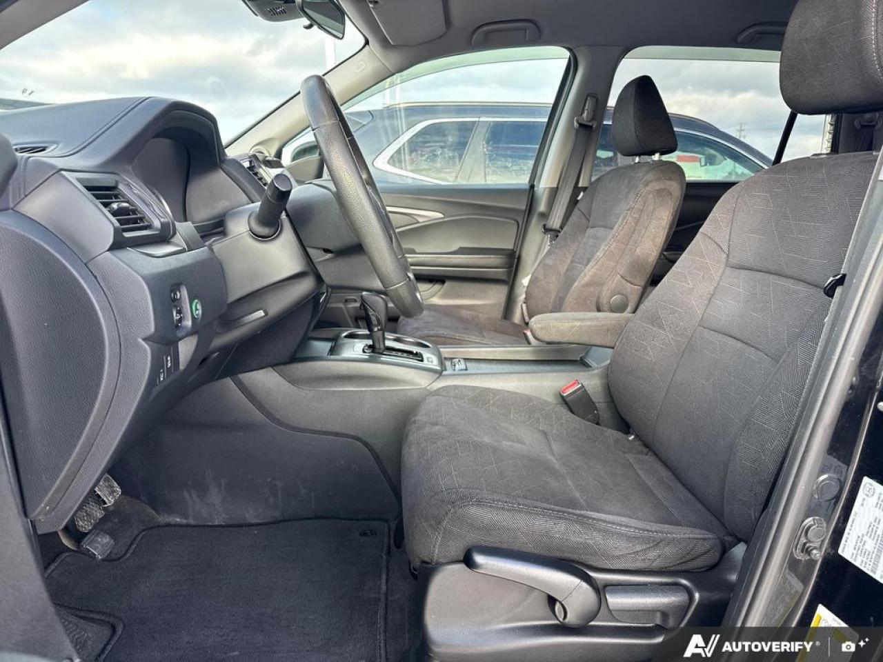 2020 Honda Pilot LX AWD   NO REPORTED ACCIDENTS   APPLE CARPLAY Photo